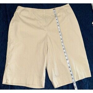 Chicos Flat Front Beige & White Chino Striped Walking Shorts Size 2 Medium 12